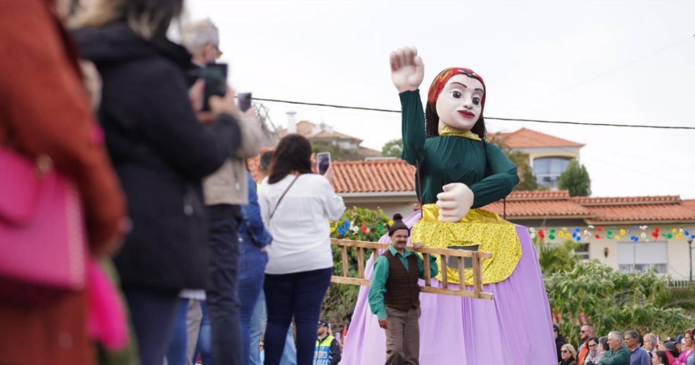 Clima de animação e folia paira sobre o centro de Santana