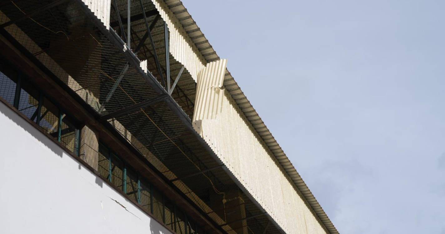 Uma noite tenebrosa por causa da tempestade Cláudia