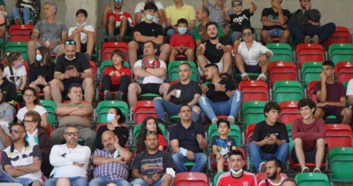 Veja quem foi aos Barreiros para assistir ao encontro entre Marítimo e Benfica