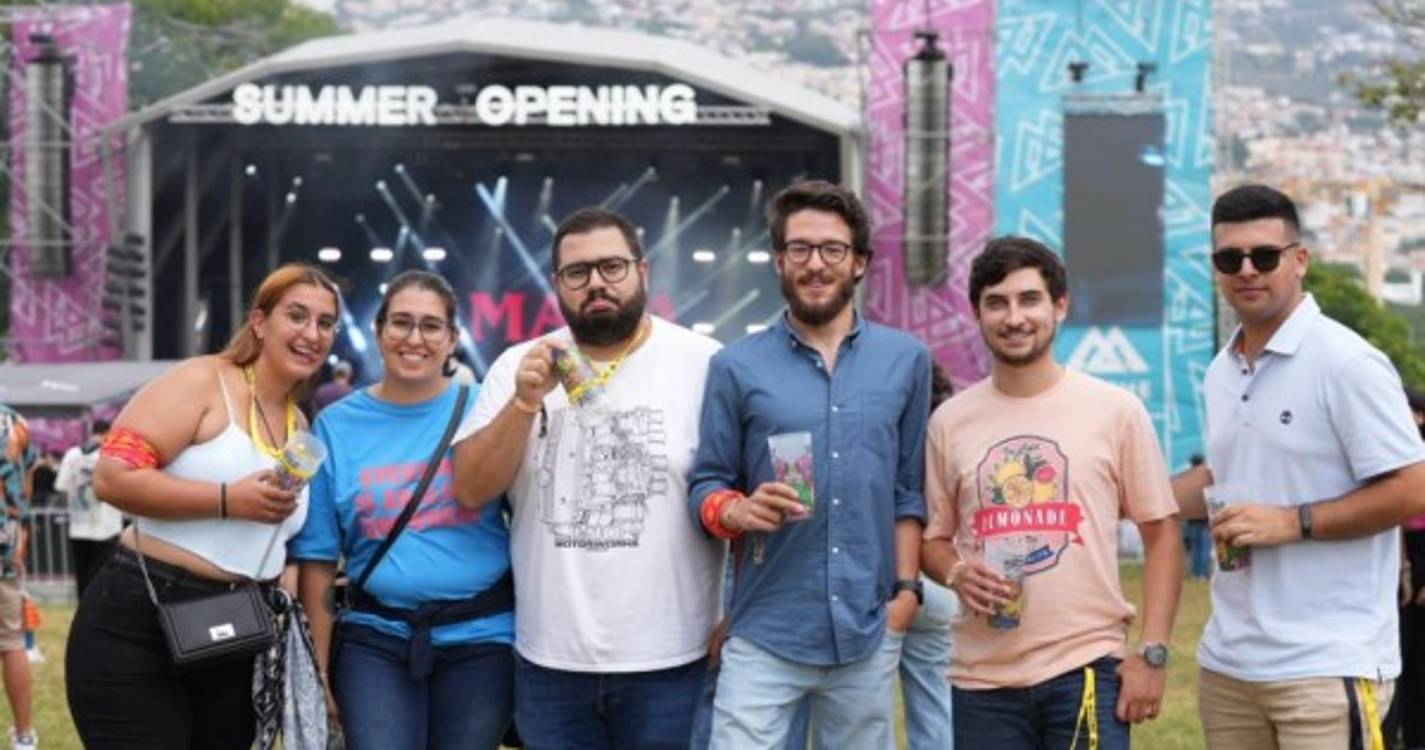Mara estreia-se no último dia do Summer Opening (com fotos)