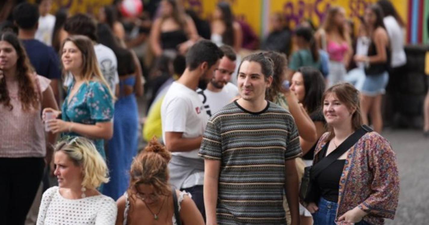 Mara estreia-se no último dia do Summer Opening (com fotos)