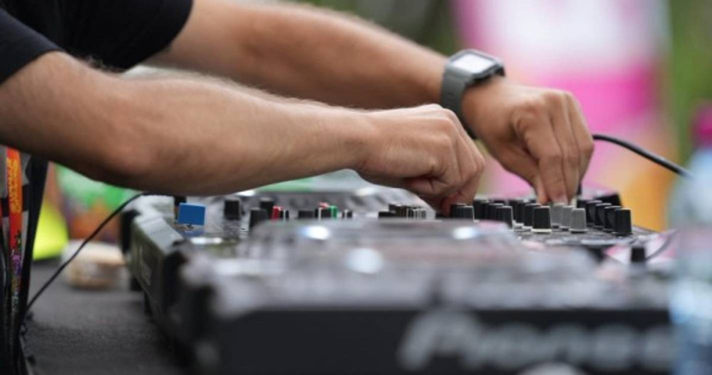 Mara estreia-se no último dia do Summer Opening (com fotos)