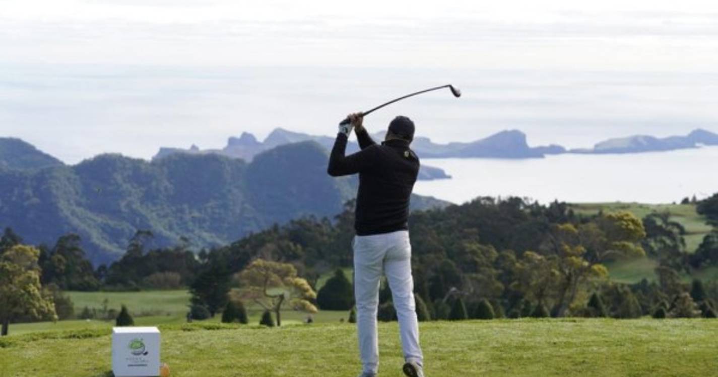 Veja as imagens do JM Golf Trophy que decorre no Santo da Serra
