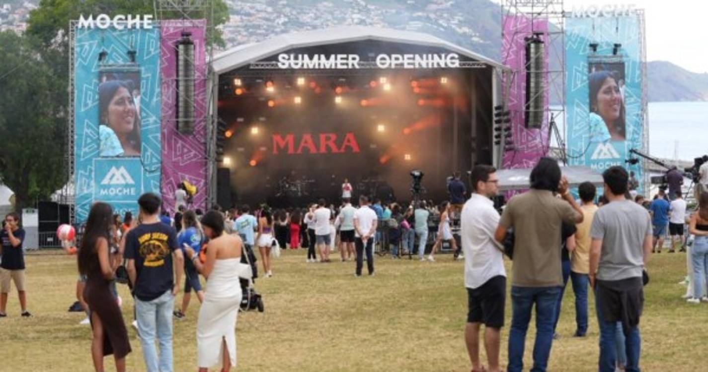 Mara estreia-se no último dia do Summer Opening (com fotos)