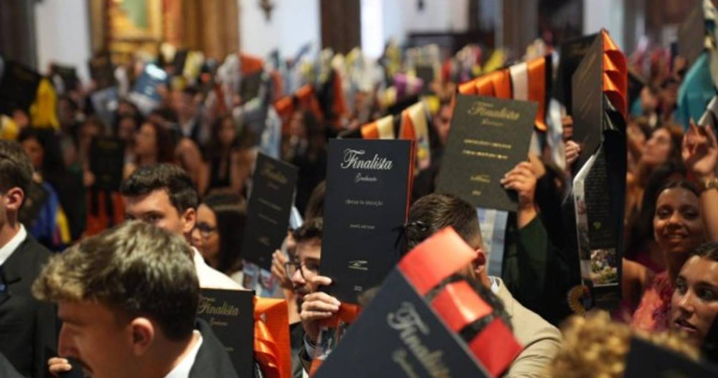 Momento alto na Sé com a bênção das fitas (com fotos e vídeo)