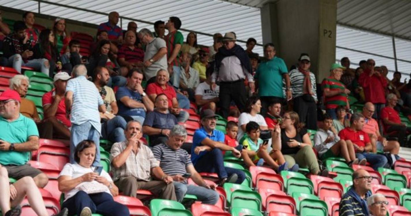 Veja quem está no Estádio dos Barreiros para assistir ao Marítimo-Gil Vicente