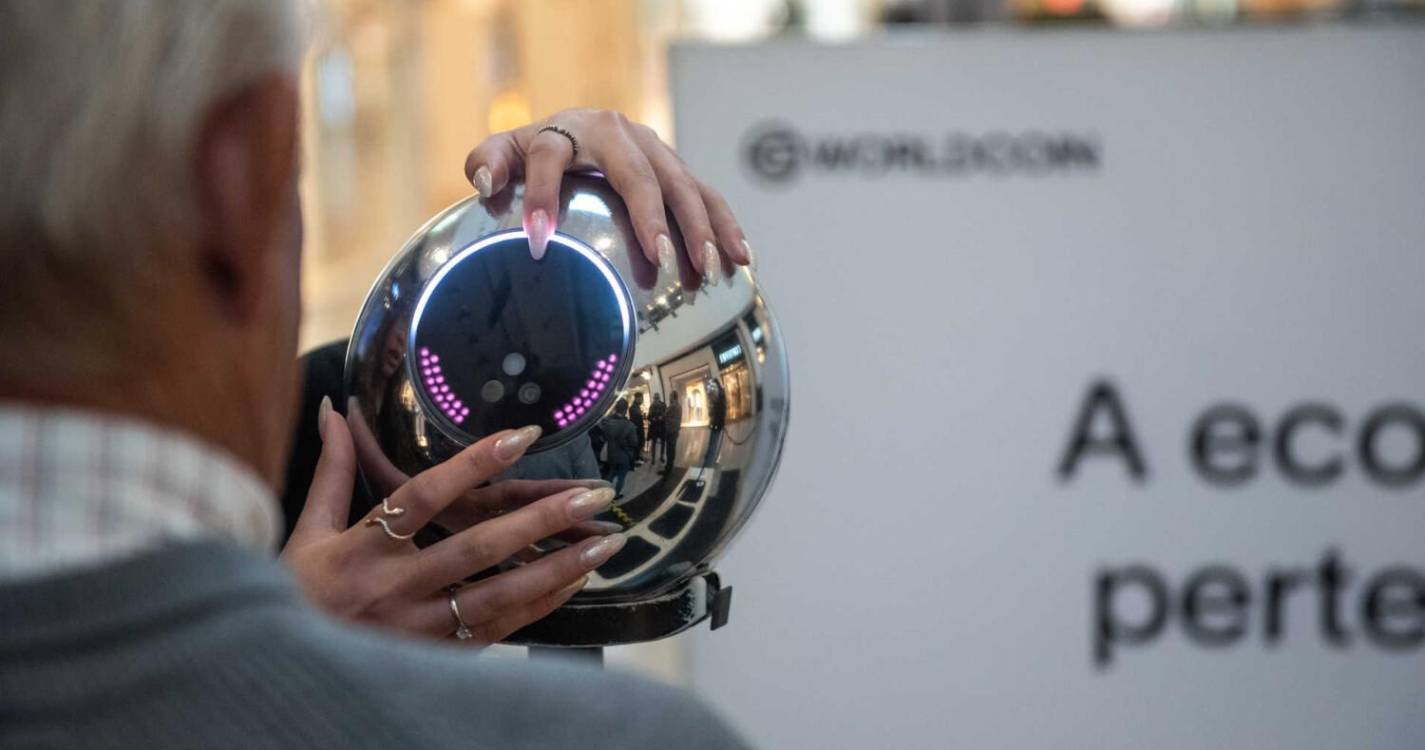 Comissão de Proteção de Dados suspende recolha de dados da íris pela Worldcoin