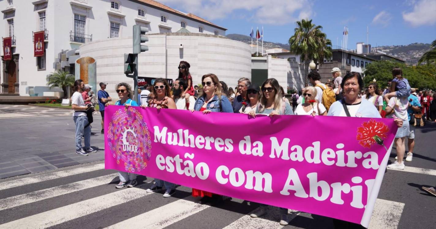 Madeira celebra Abril de forma plural (com fotos e vídeo)