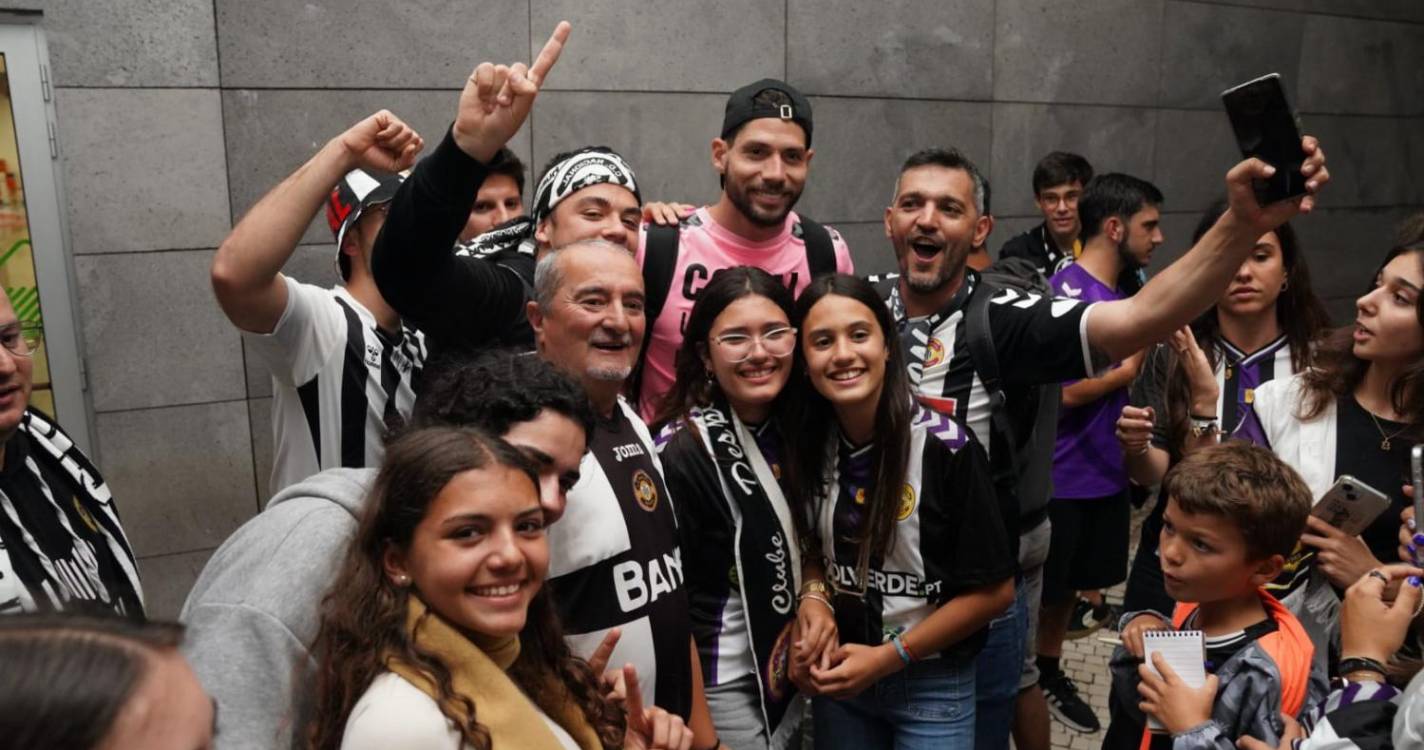 Jogadores do Nacional recebidos no Aeroporto por multidão em festa (com fotos)