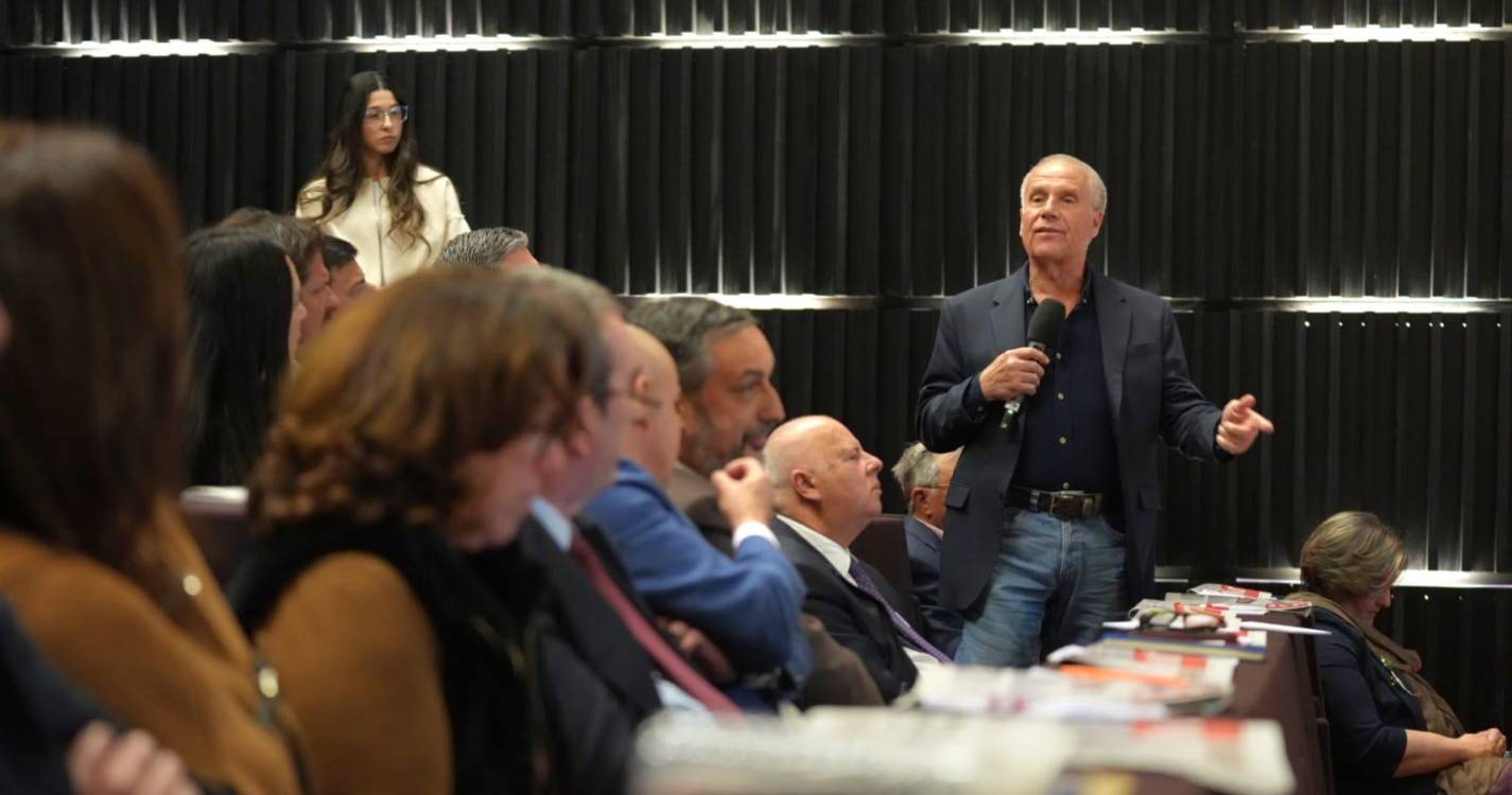 Parlamento na Comunidade: Rocha da Silva pede evolução como sociedade