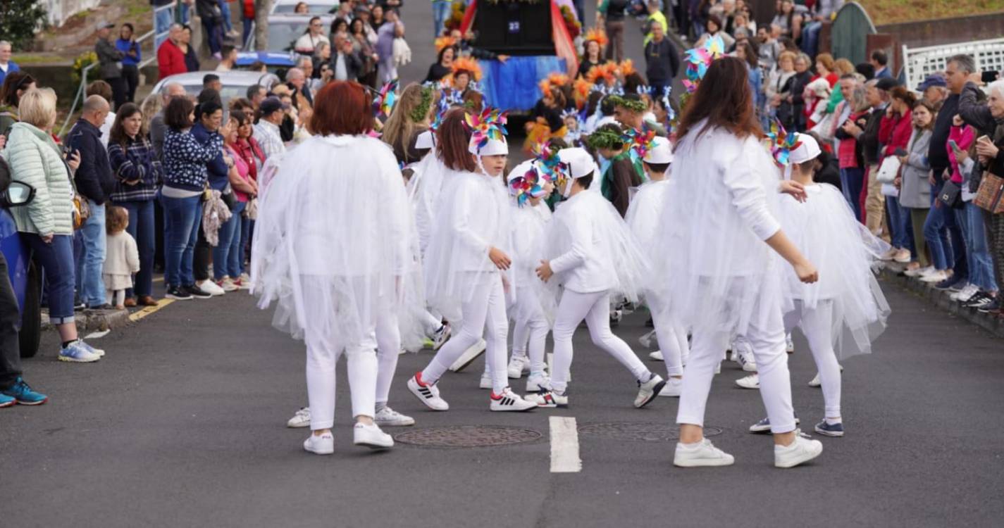 Clima de animação e folia paira sobre o centro de Santana