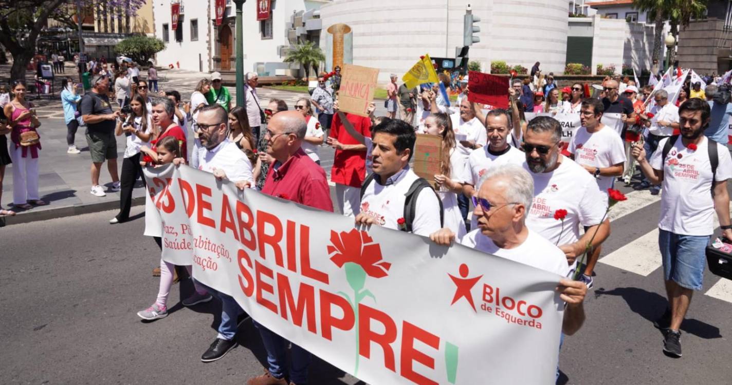 Madeira celebra Abril de forma plural (com fotos e vídeo)