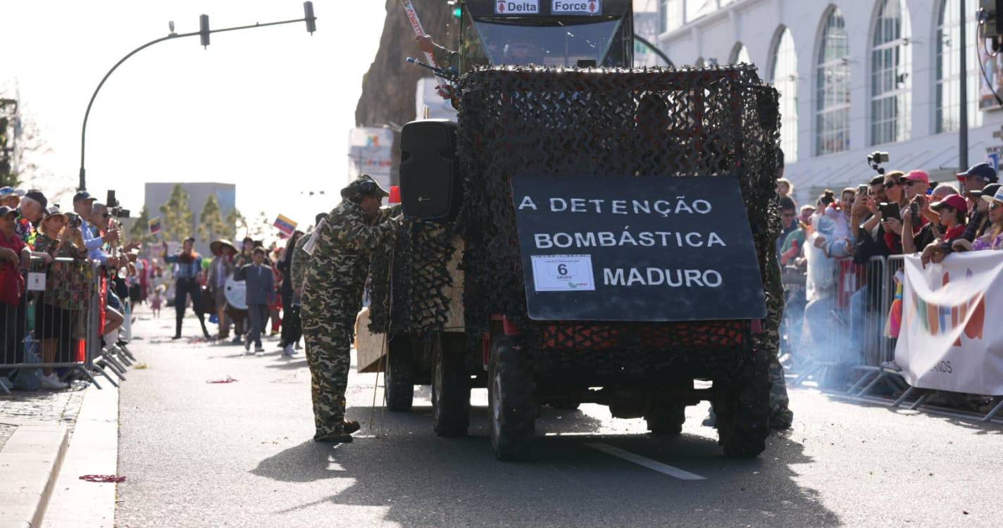 Detenção bombástica’ de Maduro retratada no Cortejo Trapalhão (com vídeos)