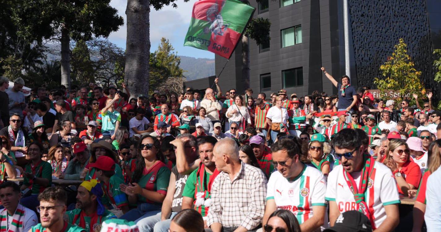 Veja o ambiente de festa na Fanzone dos Barreiros (com fotos e vídeo)