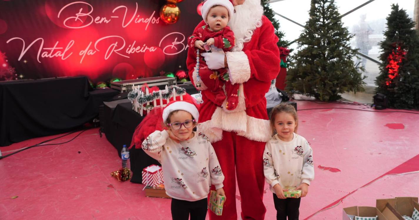 Pai Natal já chegou à Ribeira Brava e encantou miúdos e graúdos