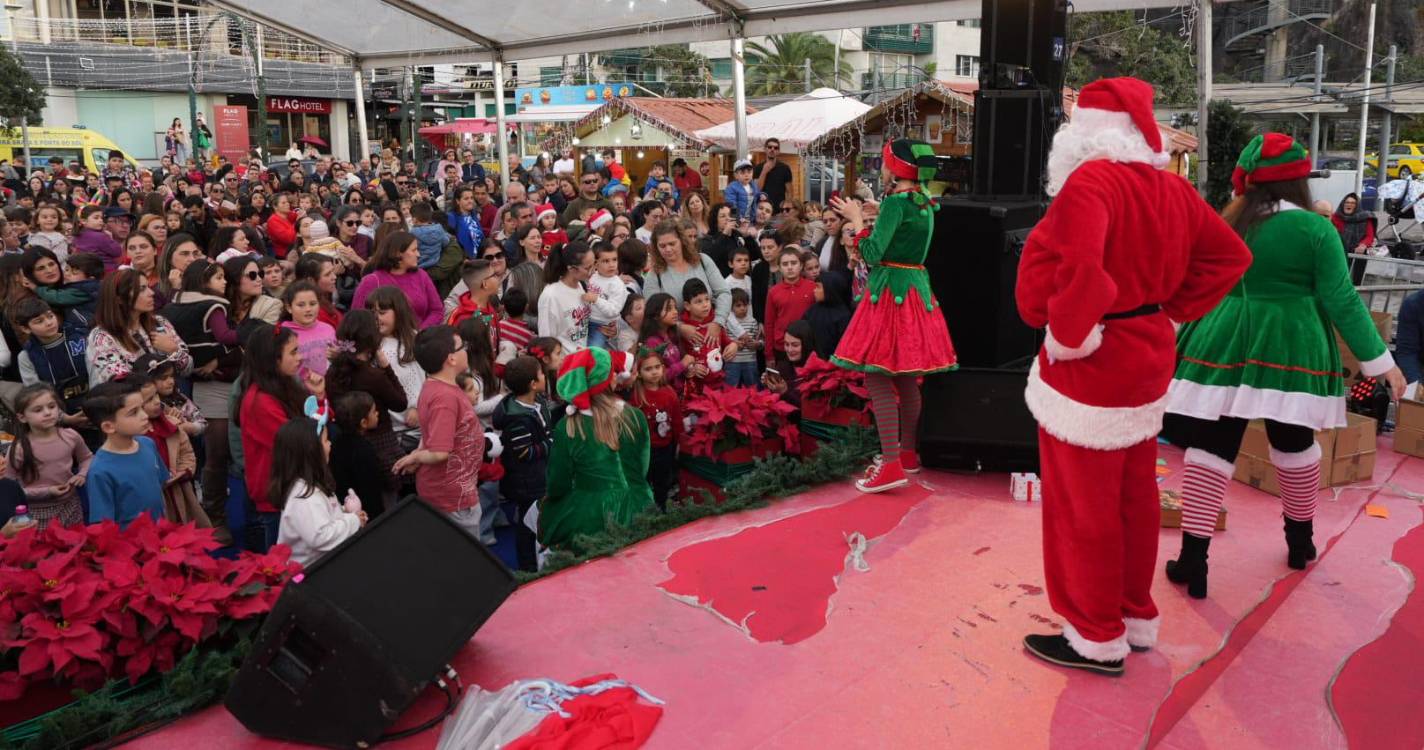 Pai Natal já chegou à Ribeira Brava e encantou miúdos e graúdos