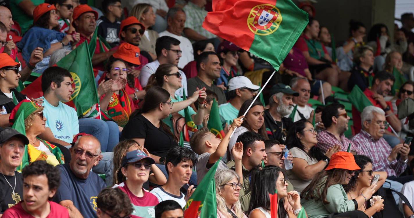 Veja quem está a assistir ao Portugal x Bélgica nos Barreiros (com fotos)