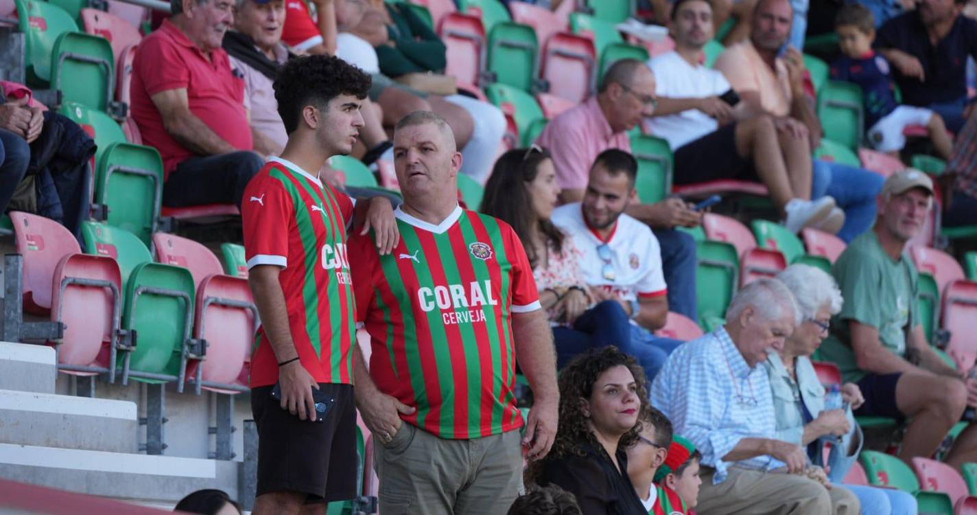 Veja quem está nos Barreiros para assistir ao Marítimo vs Académico Viseu