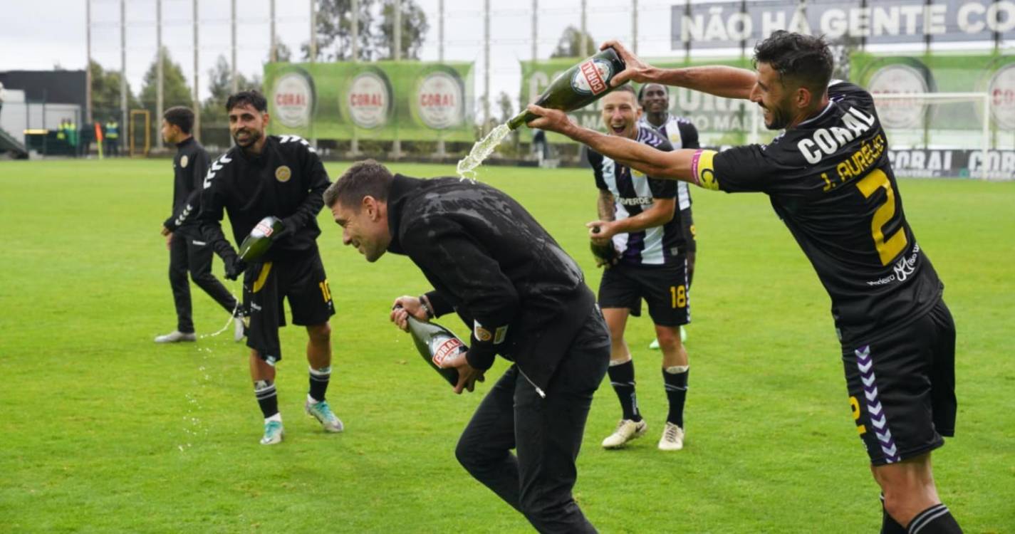 Tiago Margarido canta com os adeptos e confirma continuidade (com vídeo)