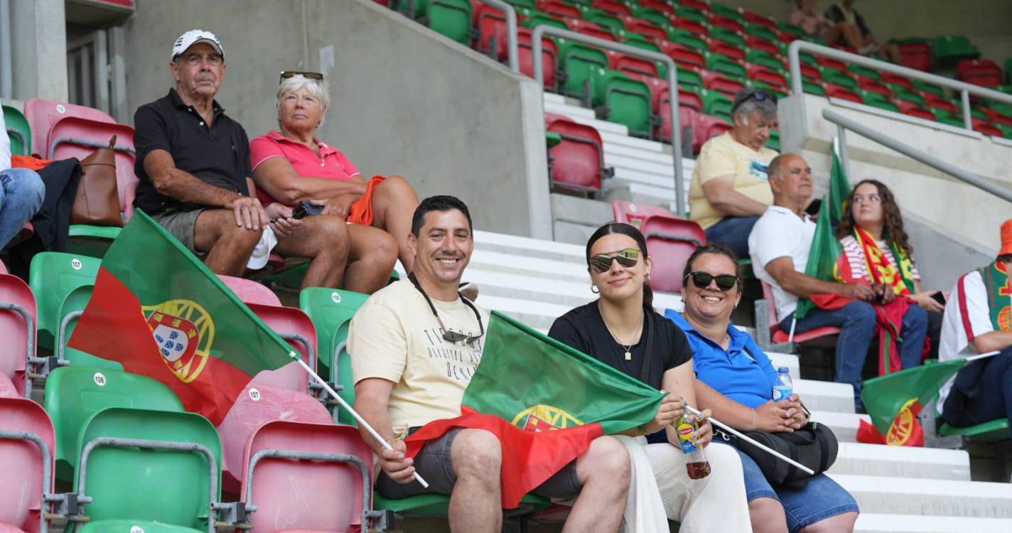 Veja quem está a assistir ao Portugal x Bélgica nos Barreiros (com fotos)