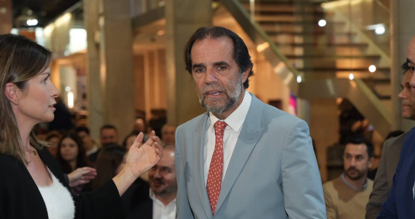 Albuquerque anuncia reforço da capacidade do Lar do Carmo