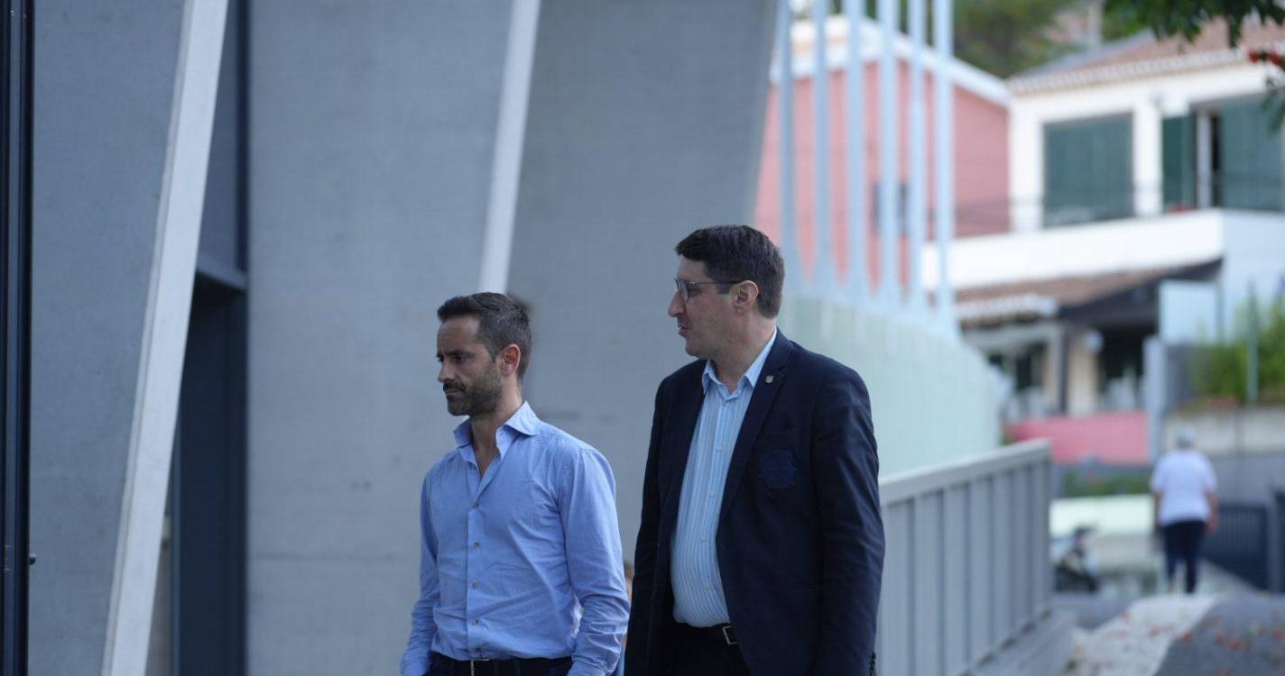 Miguel Moita já está nos Barreiros para ser apresentado às 19h10 (com fotos)