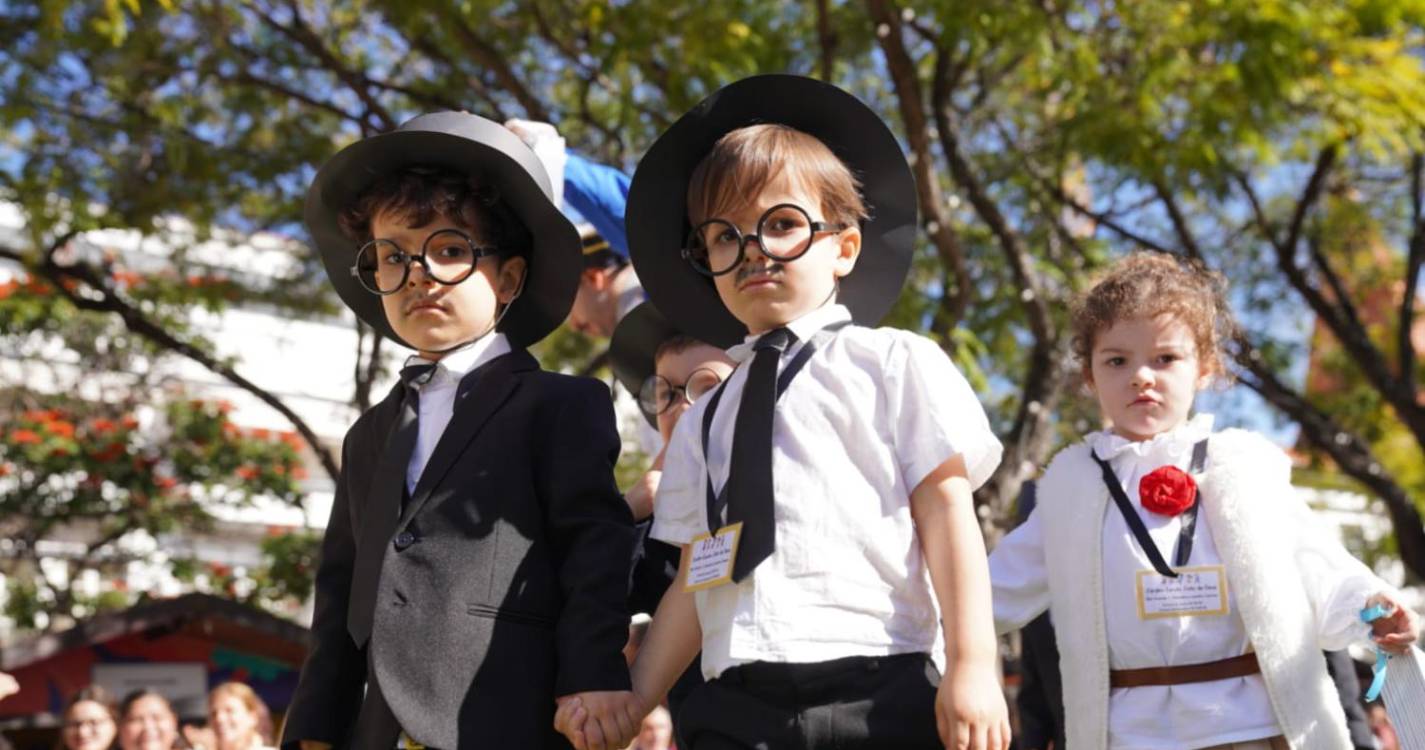 Mais de mil miúdos desfilam no Cortejo de Carnaval das Crianças (com fotos)