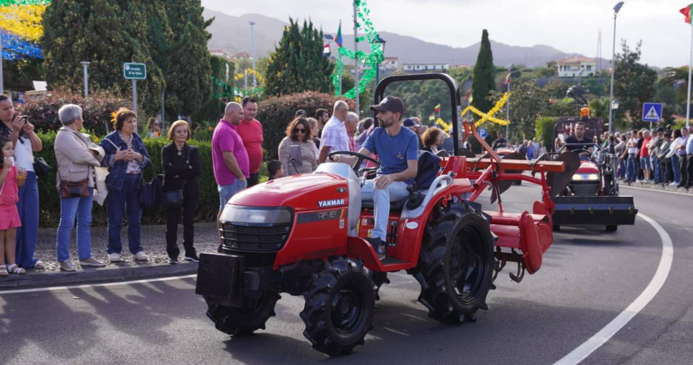 Santana enche para ver desfile de tratores (com fotos e vídeo)