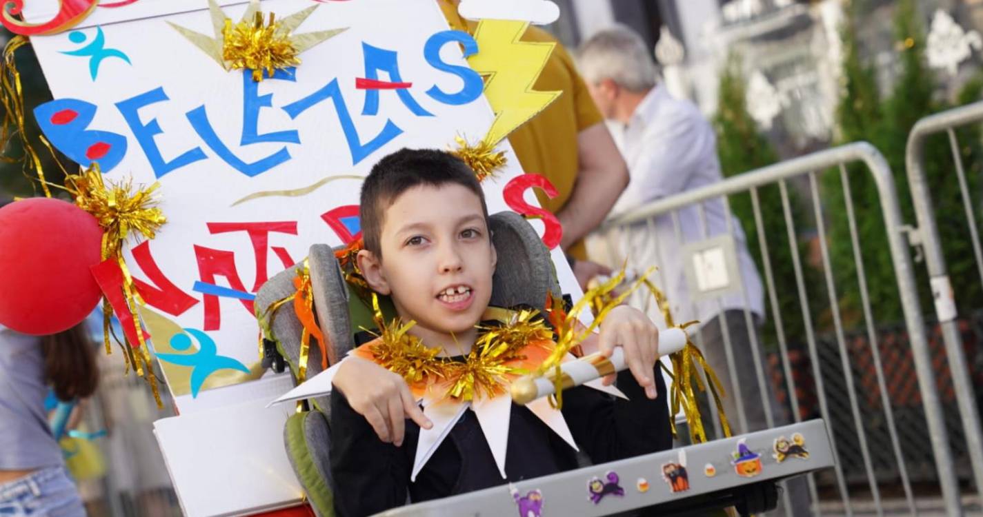 Mais de mil miúdos desfilam no Cortejo de Carnaval das Crianças (com fotos)