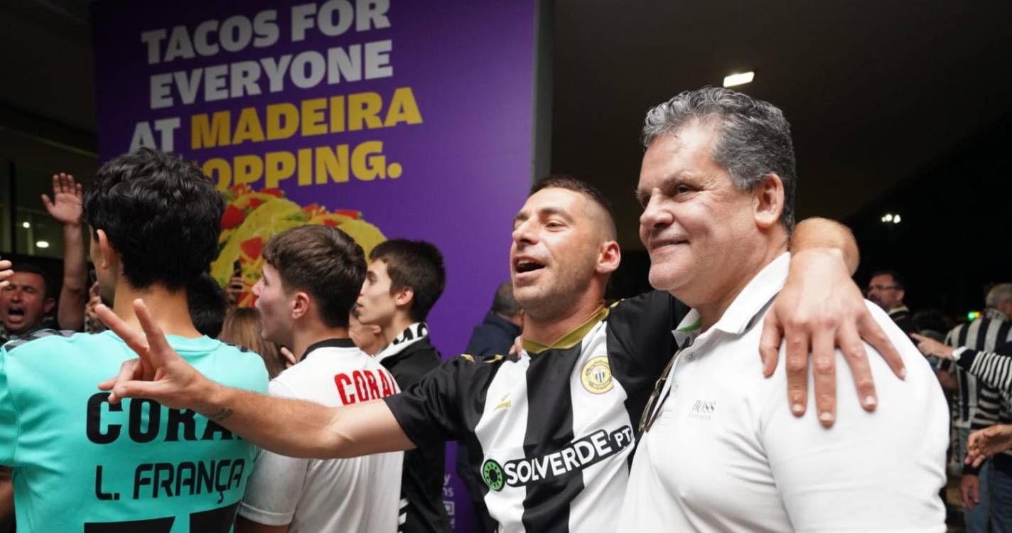 Jogadores do Nacional recebidos no Aeroporto por multidão em festa (com fotos)