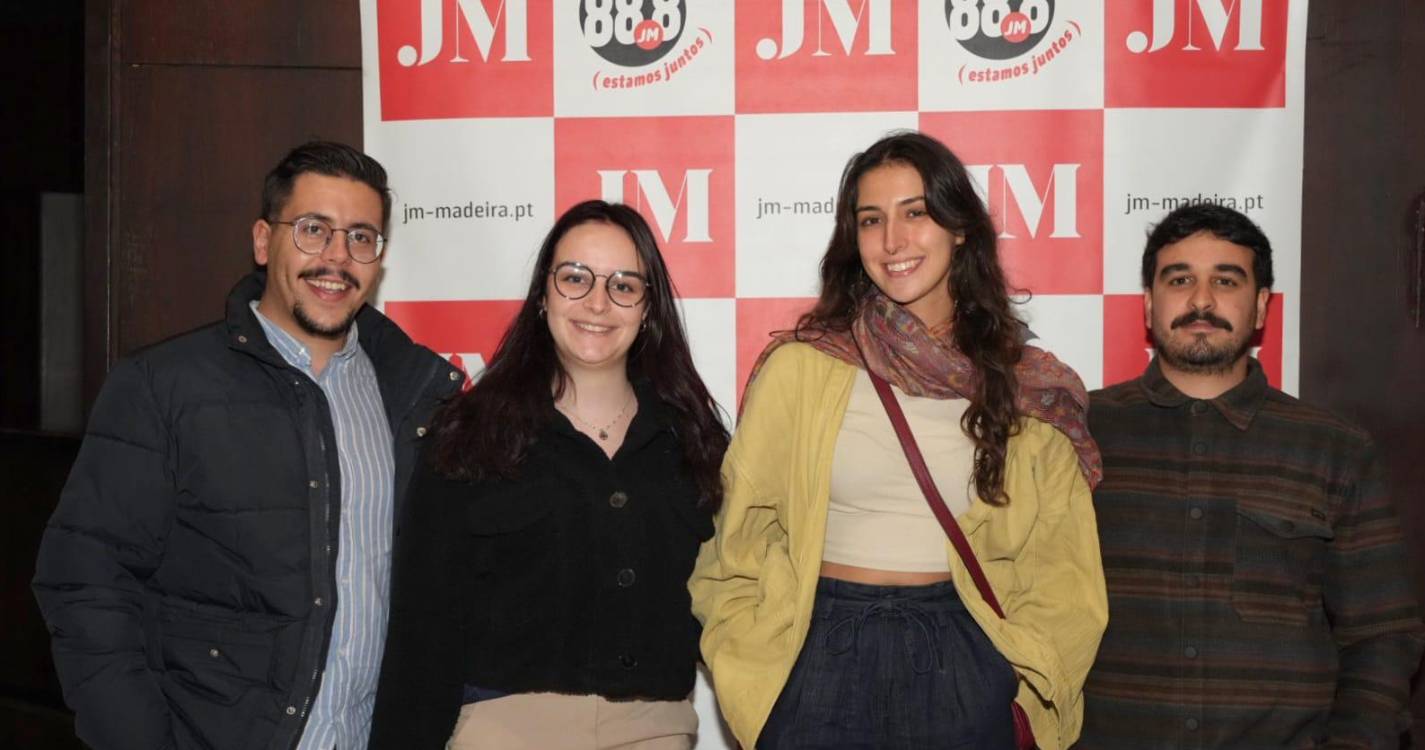 Sorrisos preparados para uma noite em grande com muita comédia (com fotos)