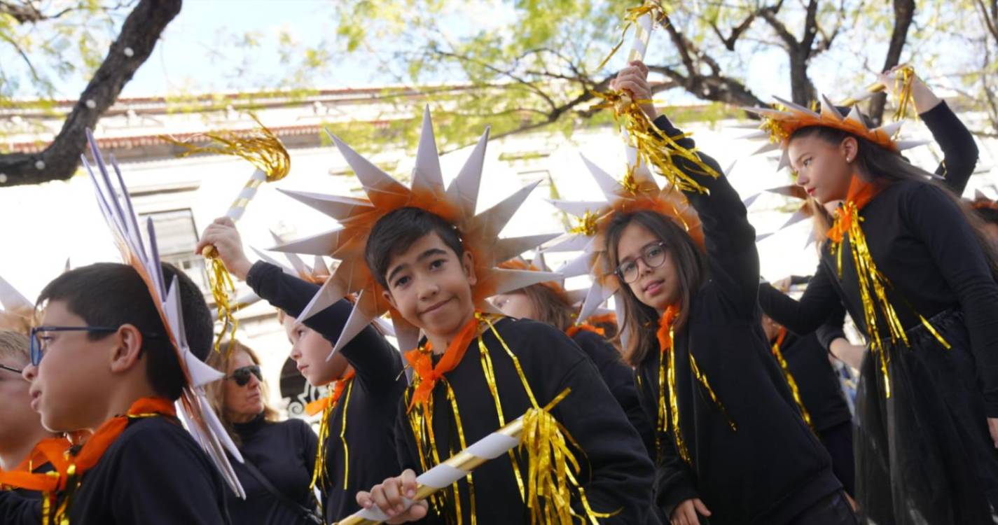 Mais de mil miúdos desfilam no Cortejo de Carnaval das Crianças (com fotos)
