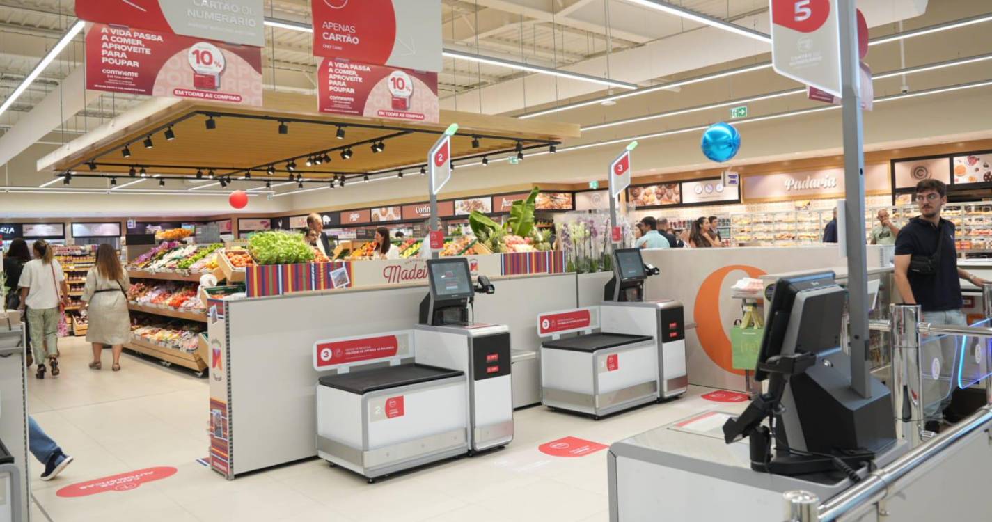 Inauguração do Continente de São Vicente com largas dezenas de pessoas a assistir (com fotos)