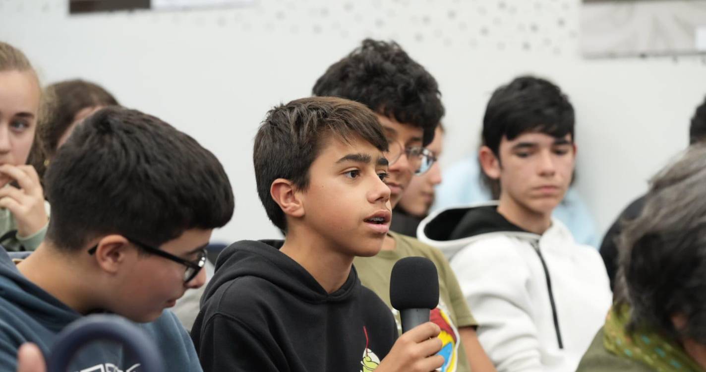 Rubina Leal destaca comunicação social, diretor do JM diz que jornais têm “um papel de luz informativa” na comunidade