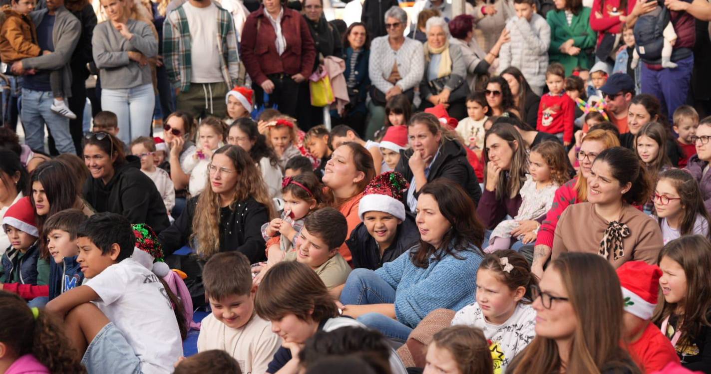 Pai Natal já chegou à Ribeira Brava e encantou miúdos e graúdos