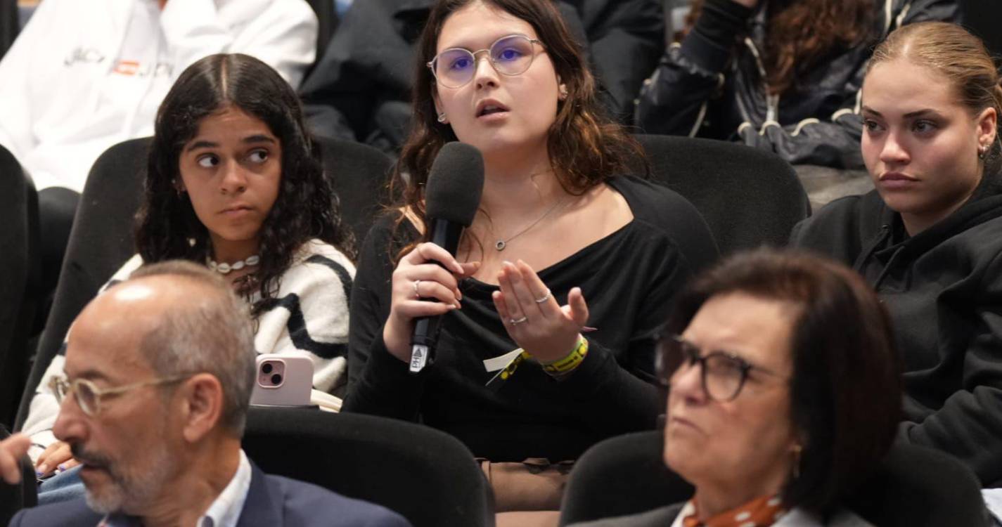 Parlamento na Comunidade: Estudante alerta para dificuldades no acesso ao SSM