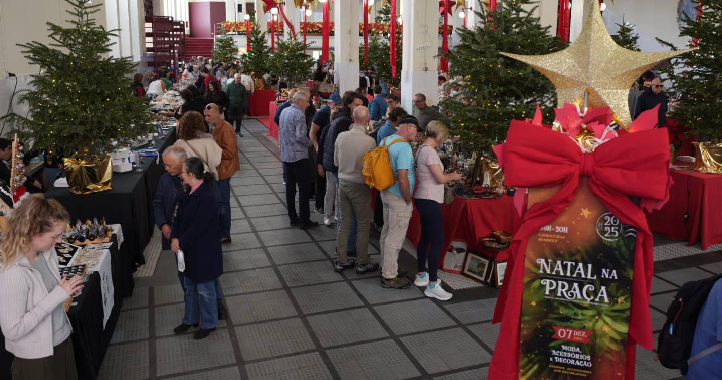 Último ‘Natal na Praça’ este domingo no Mercado dos Lavradores. Veja as imagens