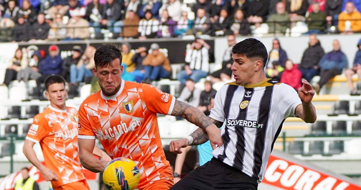 Nacional vence Famalicão com golo nos descontos