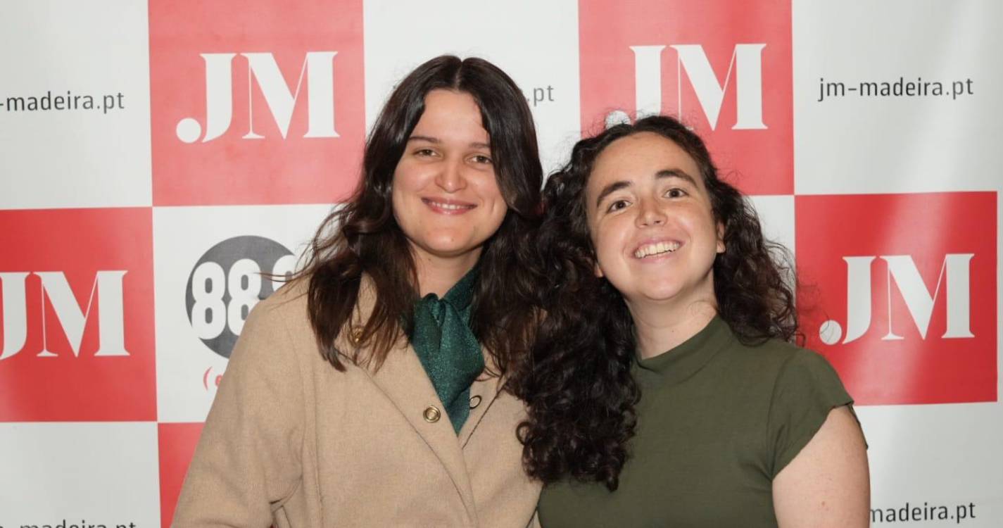 Sorrisos preparados para uma noite em grande com muita comédia (com fotos)