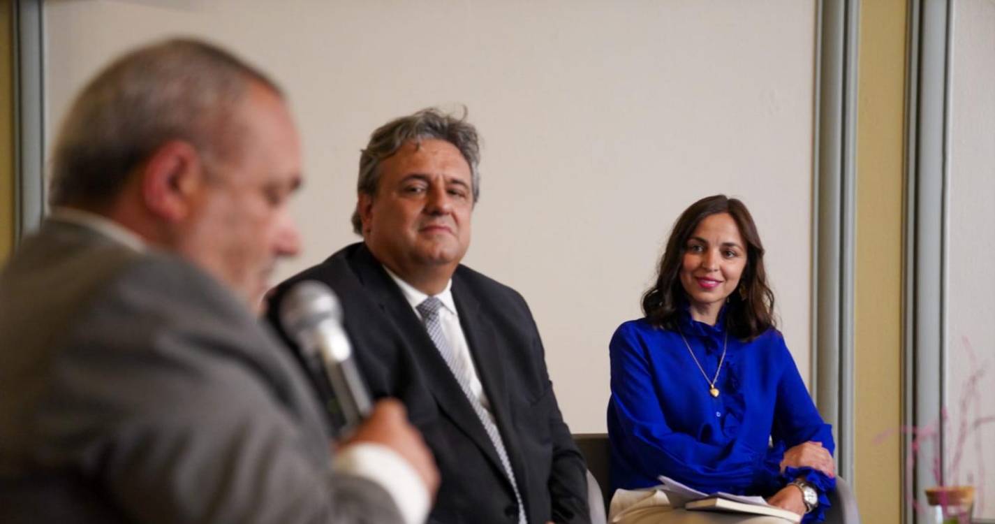 Veja imagens do lançamento do livro ‘Contos Insularados’