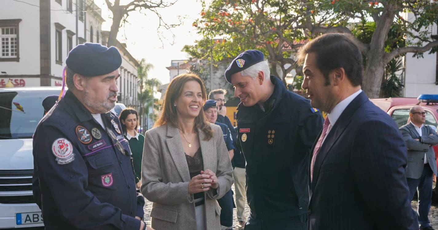 Primeiro Motociclo de Emergência Médica entregue aos Sapadores do Funchal