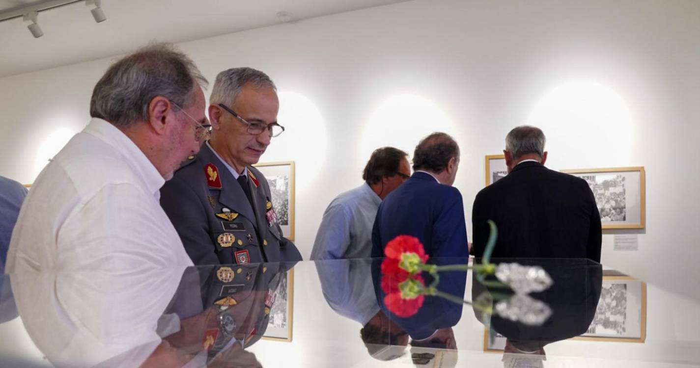 53 imagens eternizam o 25 de Abril no Atelier Vicentes