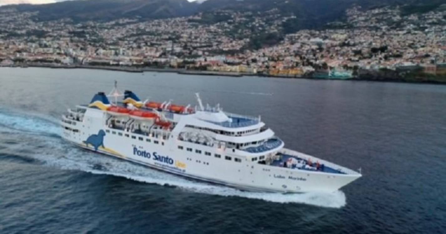 Navio Lobo Marinho já está no Caniçal para manutenção