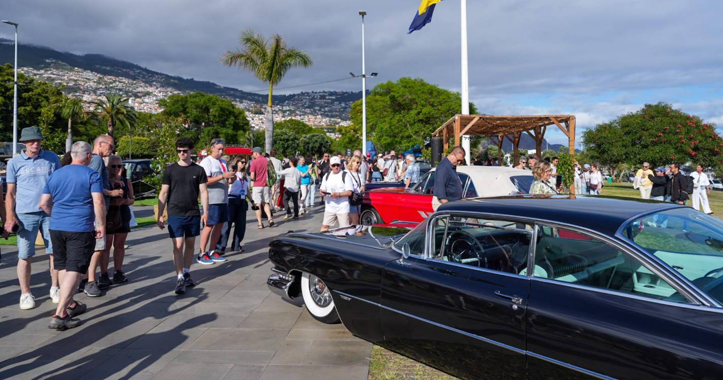 Charme e elegância de regresso ao Funchal com o Madeira Classic Car Revival (com fotos)