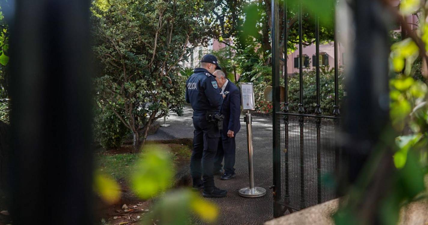 Quinta Vigia em aparente acalmia antes do início de dia intenso