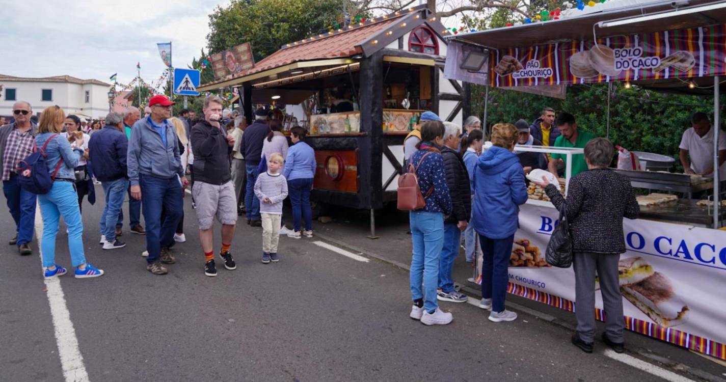 Veja como está o ambiente de festa em Santana (com fotos)