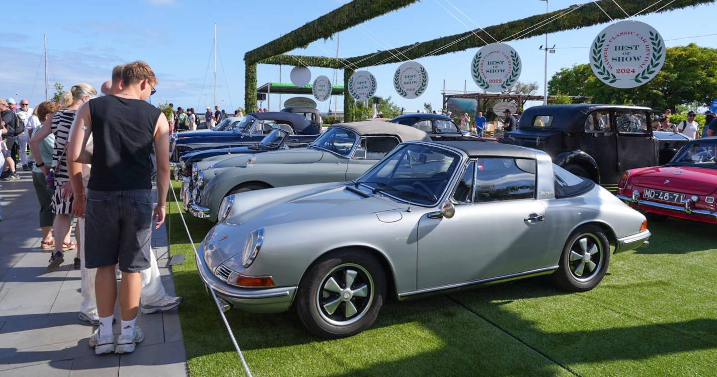 Charme e elegância de regresso ao Funchal com o Madeira Classic Car Revival (com fotos)