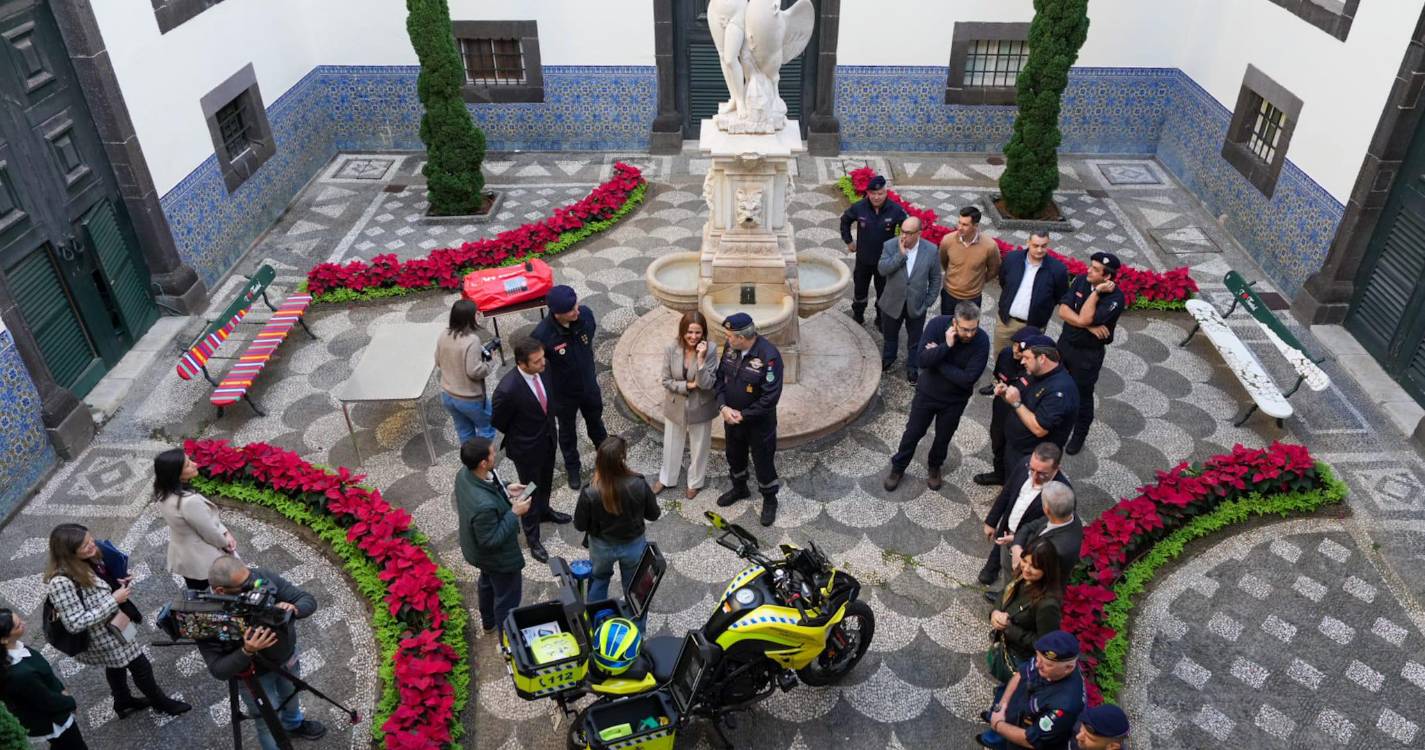 Primeiro Motociclo de Emergência Médica entregue aos Sapadores do Funchal