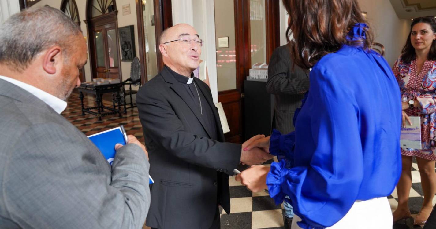 Veja imagens do lançamento do livro ‘Contos Insularados’