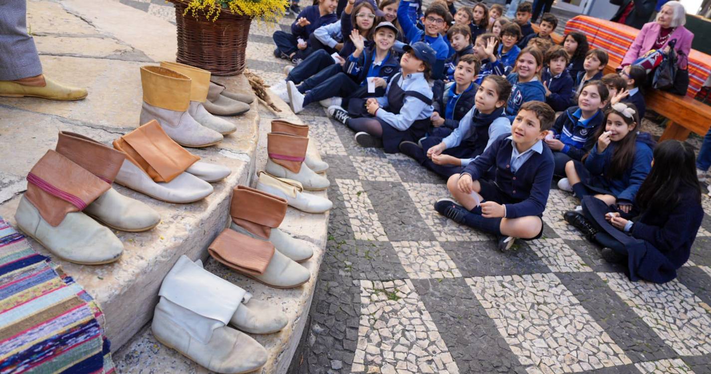 Mercado do Largo do Chafariz recriado à moda do século XIX (com fotos)